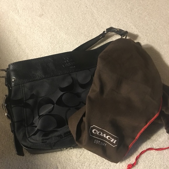 Authentic coach - Picture 2 of 4